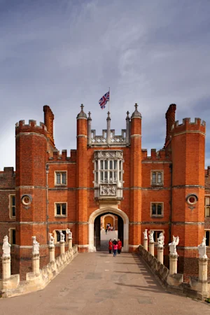 Hampton Court Palace 